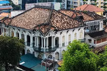 Cận cảnh biệt thự cổ 35 triệu đô quây tôn ở Sài Gòn