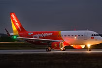 Máy bay Vietjet Air hạ cánh khẩn ở Hong Kong vì báo cháy giả