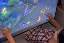 Gái xinh chơi Liên Quân khiến anh em game thủ tìm kiếm info