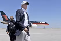 Bên trong chuyên cơ 100 triệu USD của Donald Trump