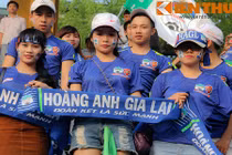 Bóng hồng Hà Nội đọ sắc với "hot girl" HAGL