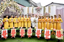 Lễ ăn hỏi tại Thái Nguyên dùng xe rùa "cực độc" gây sốt