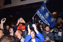 Cầu thủ CLB Leicester City quẩy tưng bừng với chức vô địch