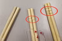 Sự thật rợn người về vòng tròn khắc trên đầu đũa dùng 1 lần