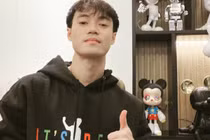 "Chủ tịch" Văn Toàn bị người quen “lươn lẹo” tiền khi chơi Bearbrick