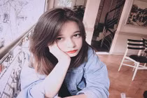 Nữ sinh 2000 lai Việt - Ukraina gây chú ý