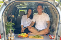 10 ngày, 20 triệu đồng để biến ôtô 8 chỗ thành nhà di động