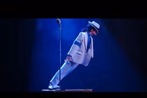 Sự thật chấn động sau điệu nhảy bất chấp trọng lực của Michael Jackson