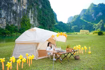 Thung lũng xanh cách Hà Nội 130km, khách tới ăn đặc sản, cắm trại