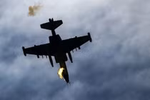 Azerbaijan xác nhận một cường kính Su-25 bị Armenia bắn hạ