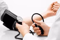 Những thói quen có thể khiến người cao huyết áp đột tử