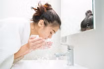 3 việc nhất định phải làm trước khi ngủ để da sáng đẹp