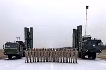 Tên lửa lạ xuất hiện trên tổ hợp S-400 Thổ Nhĩ Kỳ mua của Nga