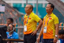 Lê Huy Khoa trở lại làm trợ lý cho HLV Park Hang Seo