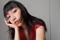 Con gái Mỹ Linh xin lỗi sau loạt ảnh tụt quần khoe vòng 3 