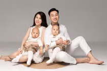 Tổ ấm của MC Thành Trung và vợ cựu tiếp viên hàng không 