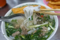 Ăn phở Việt lọt top 10 trải nghiệm hấp dẫn ở châu Á