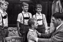 Bật mí chủng tộc hoàn hảo khiến Hitler bị ám ảnh cả đời