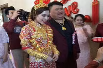 Lấy thiếu gia xấu trai 'vàng đeo gãy cổ' vẫn khẳng định không màng vật chất