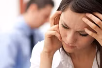 Thấy chồng tôi thăng chức, anh rể huy động cả làng đến vay tiền