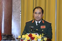 Chân dung ông Phùng Sĩ Tấn vừa được thăng quân hàm thượng tướng