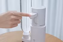 Soi chi tiết máy đun nước Xiaomi Mijia bé như bình giữ nhiệt