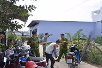 Sập gác lửng nhà xưởng tại TP HCM, nhiều người thương vong