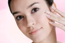 Mẹo đơn giản làm mờ nốt ruồi