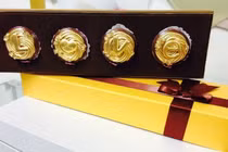 Phát sốt quà Valentine khủng của hội con nhà giàu 