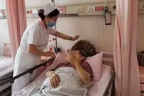 Vết bớt đỏ sau 4 tháng được chẩn đoán ung thư nguy hiểm bậc nhất