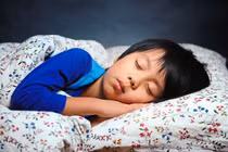 Dấu hiệu ngủ ngáy ở trẻ cảnh báo vấn đề nguy hiểm