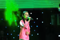 Mr Đàm mời các “hiện tượng” The Voice Kids bay show