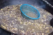 10 món ngon Việt vừa ăn... vừa khóc thét