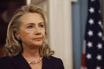 Hillary Clinton giả bệnh để trốn việc?