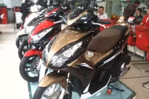Honda Air Blade “hết thời” làm mưa gió thị trường