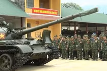 Quan sát xe tăng T-62 VN có trang bị tác chiến