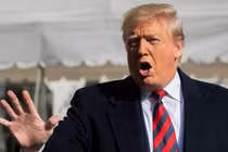 Tổng thống Trump đòi điều trần người tố giác ông