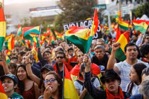 Cảnh sát Bolivia “trở cờ”, theo phe biểu tình chống chính phủ
