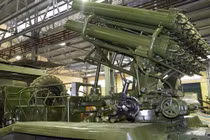Tinh hoa BM-21 chưa đủ, Việt Nam còn có một pháo phản lực khác "danh bất hư truyền"