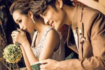 Vợ choáng váng nghe tình già giàu có của chồng "ra điều kiện"