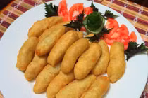 Mẹ làm bánh khoai lang kén ngon khiến bé mê tít