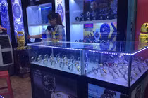 Ma trận đồng hồ nhái thương hiệu ở TP.HCM