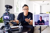 Giới trẻ Trung Quốc nghỉ việc để làm streamer
