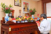 Kiêng kỵ khi lau dọn bàn thờ để không tán lộc