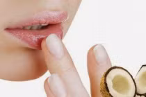 Để có đôi môi căng mọng, hãy áp dụng tuyệt chiêu chăm sóc này