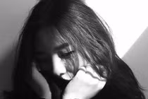 Phụ nữ chán chồng đến mấy cũng đừng dại làm 3 điều này