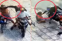 Video: Táo tợn liên tiếp 2 lần giật dây chuyền người phụ nữ giữa phố