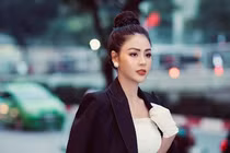 Lương Thu Trang sexy ngoài đời