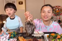 Mukbang thoái trào và chiêu trò câu kéo người xem