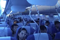 Hành khách kể lại khoảnh khắc máy bay Trung Quốc rơi tự do 7.600 m